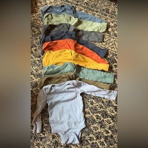 Honest Baby Clothing long sleeve onesies (3-6m)